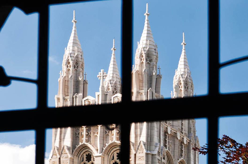 Gasson Hall images photographed May 31st, 2012 for possible use by Admissions. Photographed from inside St. Mary's Hall.

Front cover of Undergraduate Admissions Viewbook (UAV) for 2012. 

Used in the 2012 Undergradate Admissions Viewbook (UAV).